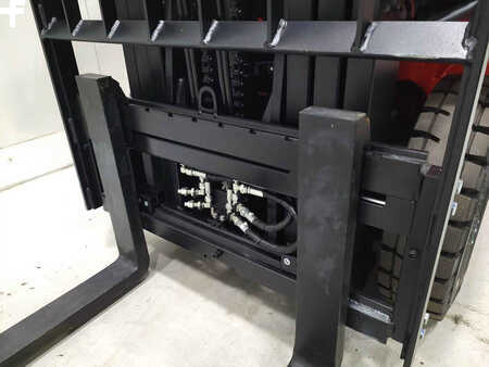 Chariots électriques à 4 roues 2025  EP Equipment EFL253P 460 FC (4)