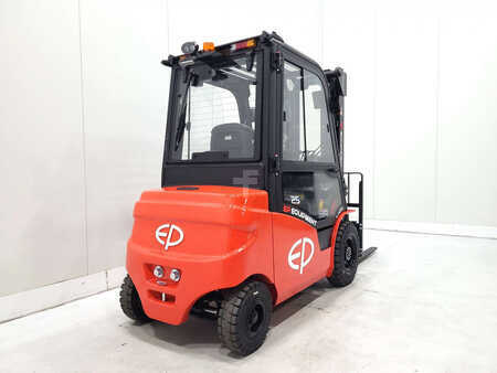 Chariots électriques à 4 roues 2025  EP Equipment EFL253P 460 FC (5)