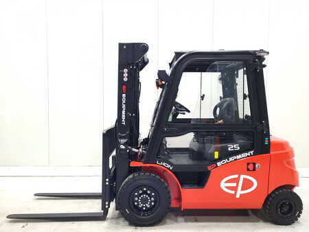 Chariots électriques à 4 roues 2025  EP Equipment EFL253P 460 FC (7)