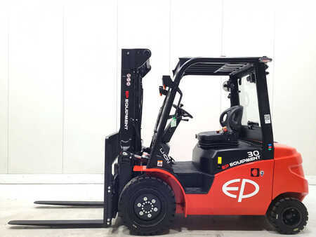Chariots électriques à 4 roues 2025  EP Equipment EFL303 205 HC (7)