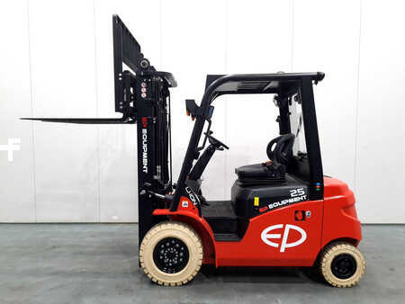 4-wiel elektrische heftrucks 2023  EP Equipment EFL253B 205 HC (1) 