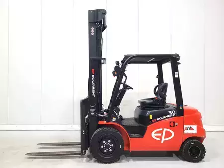 El Truck - 4-hjul 2025  EP Equipment EFL303 280 NC RENTAL (7)