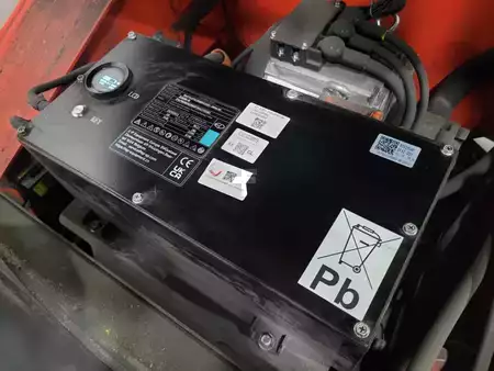 Carrelli elettrici 4 ruote 2025  EP Equipment EFL252X2 HC 280 RENTAL (6)
