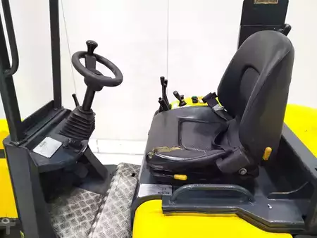 VZV pro práci v úzk.uličkách-retrakt 2014  Aisle Master 20WHE (3)