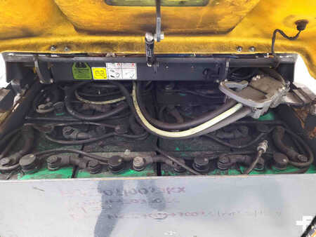 VZV pro práci v úzk.uličkách-retrakt 2017  Aisle Master 20SHE (6)