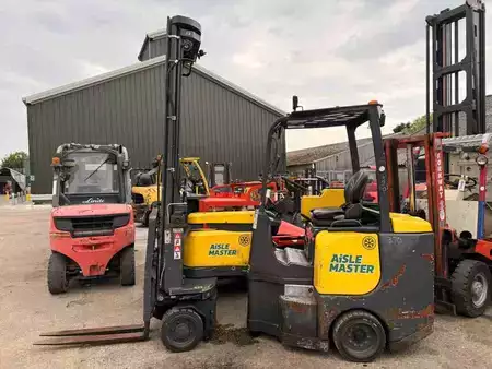 VZV pro práci v úzk.uličkách-retrakt 2019  Aisle Master 20SE (1)