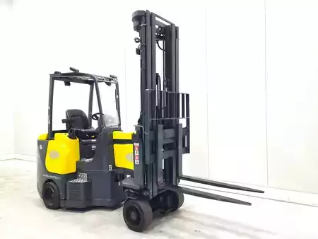 Kääntökelkkatrukki 2016  Aisle Master 20SE (4)