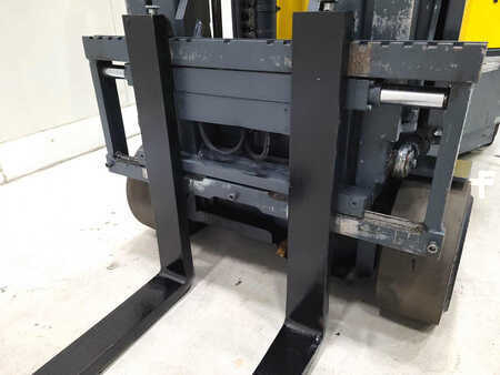 Kääntökelkkatrukki 2009  Aisle Master 20SHE (4)