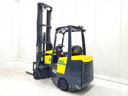 Kääntökelkkatrukki 2009  Aisle Master 20SHE (5)