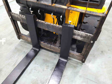 JCB TLT30G