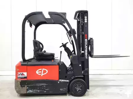 Chariots électriques à 3 roues 2021  EP Equipment CPD18TV8 NC 360 (1)