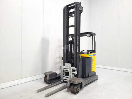 Four-way reachtrucks 2017  Atlet UFW250DTFVRG755 (2)