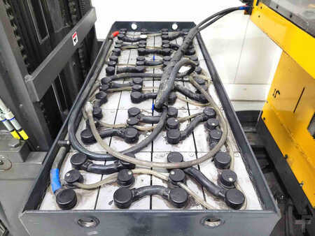 Four-way reachtrucks 2017  Atlet UFW250DTFVRG755 (6)