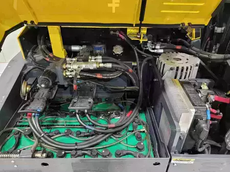 Čtyřcestný vysokozdvižný vozík 2014  Combilift C3000CBE (6)