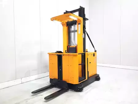Vertikal-Kommissionierer 2011  BT OP1000HSE (2)