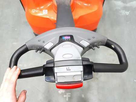 Stacker stå på 2018  BT SWE120XR (3)