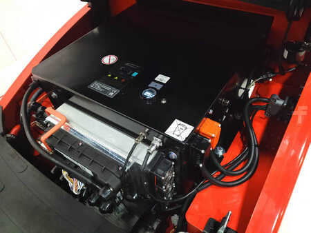 Elektro čtyřkolový VZV 2025  EP Equipment EFL303 280 NC (6)