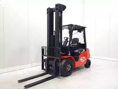 Sähkö - 4 pyör 2025  EP Equipment EFL303 280 HC (2)