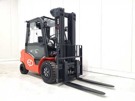 Chariots électriques à 4 roues 2025  EP Equipment EFL353 280 FC (2)