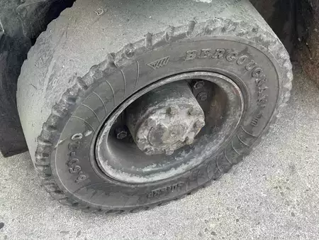 LPG Forklifts 2010  TCM FHG15T3 (8)