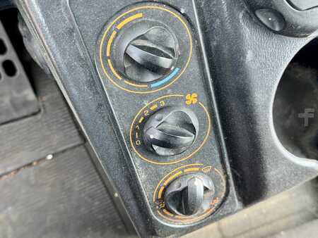 Jungheinrich TFG 320 s