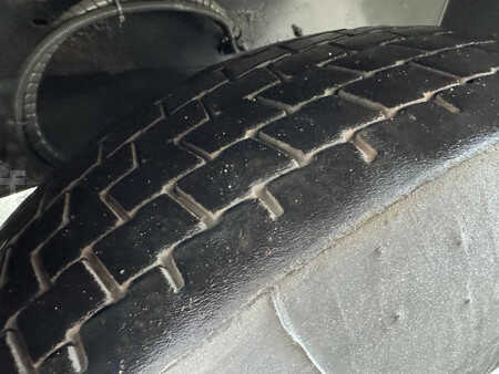 Terminálový traktor 2013  Terberg RT 223 (12)