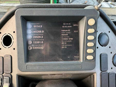 Terminálový traktor 2013  Terberg RT 223 (19)