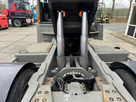 Terminaltraktor 2009  Terberg TT222 (15)