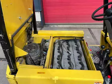 Elektrisk- 3 hjul 1995  Hyster A 1.50 XL 1500kg E-heftruck (16)