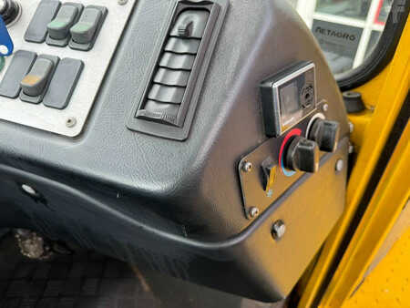 Tracteurs à bagages 2018  Terberg YT222 (17)