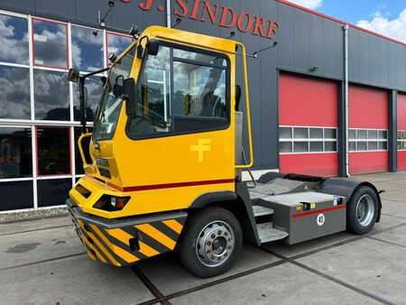 Tracteurs à bagages 2018  Terberg YT222 (3)