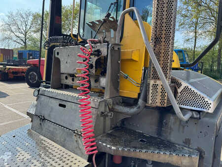 Terminal tractor 2012  Terberg RT283 (11)