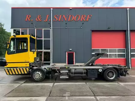 Trator de terminal 2018  Terberg BC 182 (25)