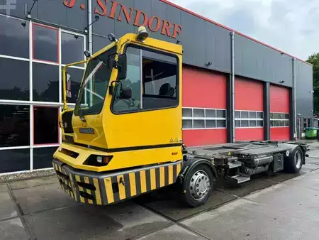 Trator de terminal 2018  Terberg BC 182 (3)