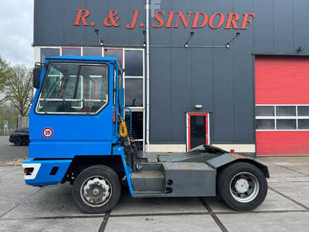 Trator de terminal 2003 Terberg YT220 (1)