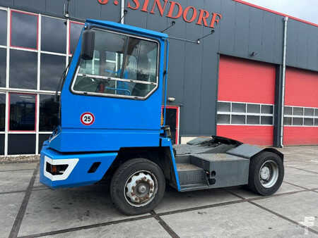 Trator de terminal 2003 Terberg YT220 (2)