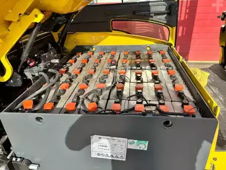 Eléctrico - 4 rodas 2018  Hyster J 2.5 XN 2500kg E- Heftruck Triplo (25)
