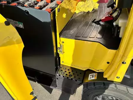 Eléctrico - 4 rodas 2018  Hyster J 2.5 XN 2500kg E- Heftruck Triplo (26)