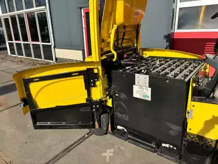 El truck - 4 hjulet 2019  Hyster J2.5 XN 2500kg E- heftruck triplo (18)