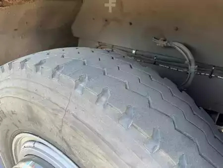 Terminaltraktor 2012  Terberg RT 382 (13)