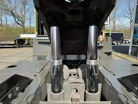 Terminaltraktor 2012  Terberg RT 382 (21)