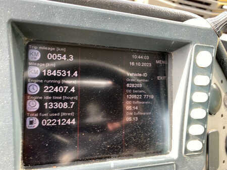 Trator de terminal 2013  Terberg RT223 (14)