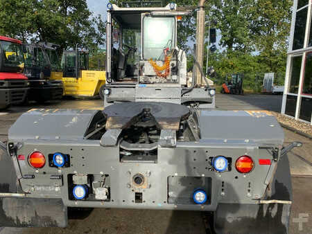 Trator de terminal 2013  Terberg RT223 (7)