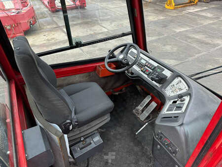 Terminál traktor 2006  Terberg YT 182 (12)