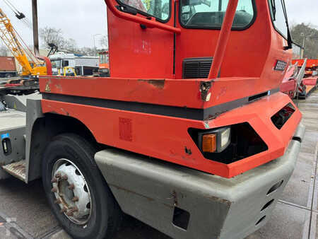 Terminál traktor 2006  Terberg YT 182 (7)