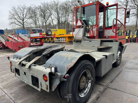 Terminál traktor 2006  Terberg YT 182 (9)