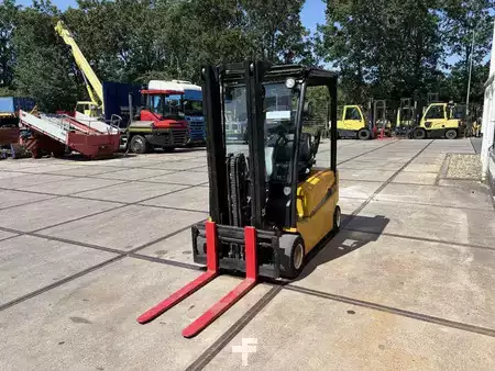 Carrelli elettrici 4 ruote 2010  Yale ERP 20 VF LWB 2000kg freelift heftruck (2702HOURS) (4)