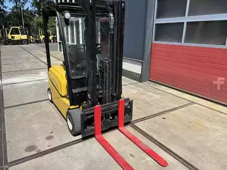 Carrelli elettrici 4 ruote 2010  Yale ERP 20 VF LWB 2000kg freelift heftruck (2702HOURS) (6)