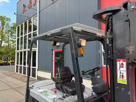 4-wiel elektrische heftrucks 2002  Nissan GQ02 L 30 CU (15)
