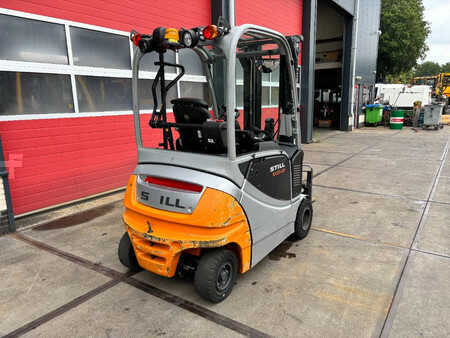Eléctrico - 4 rodas 2014  Still RX 20-20 2000kg TIPLO / Sideshift (3)